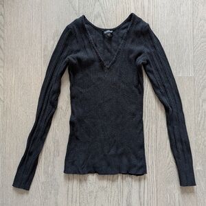 GUESS V neck sweater XS